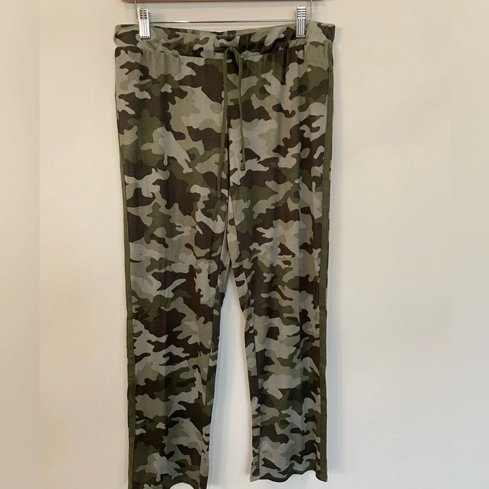 NWT Lucky Brand Women's 4 Piece Pajama Set, Tee, Tank, Short, & Pant Size Small - Picture 5 of 10